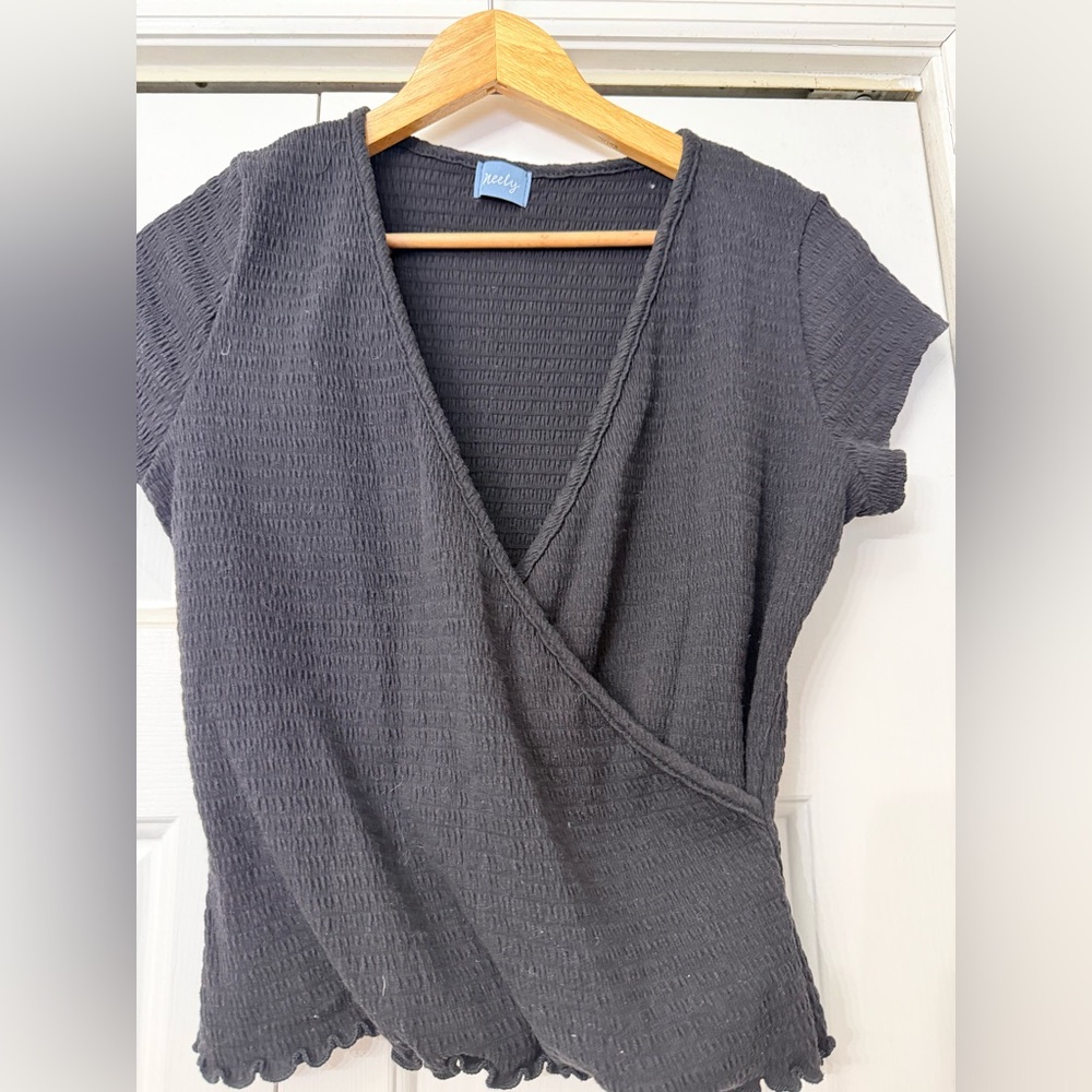 Neely | Women's Black Wrap Top